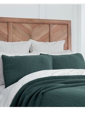 Southern Living Simplicity Collection Casey Quilted Reversible Queen Coverelet